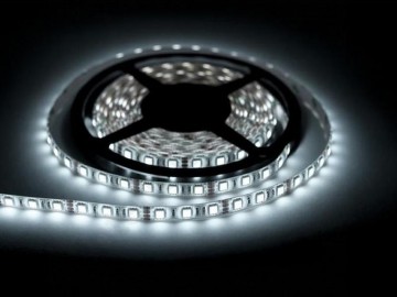 LED biała taśma (RGB) - 5 metrów - kompletny zestaw